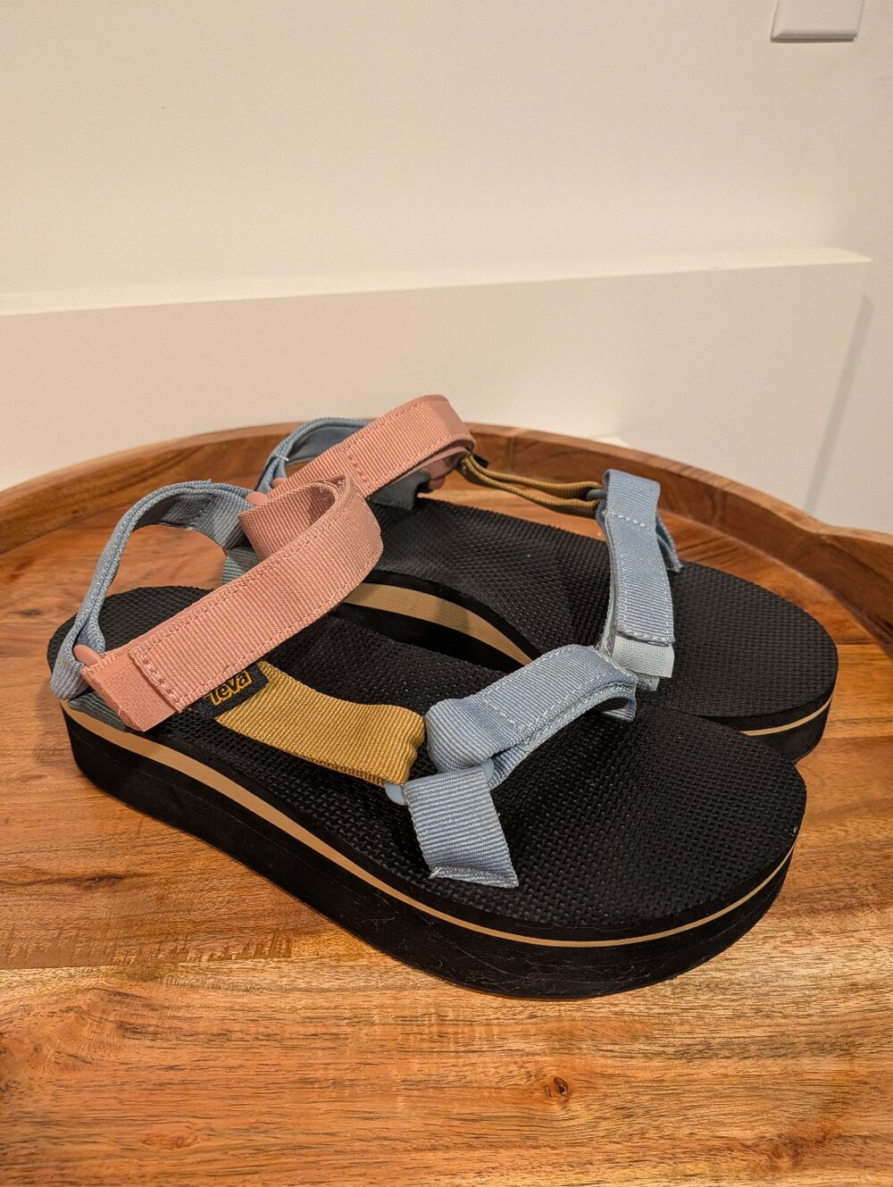 TEVA Flatform Universal Colorblock Platform Strappy Sandals 8